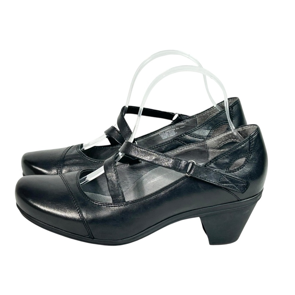 Abeo Black Leather Mary Jane Heels - Picture 4 of 7